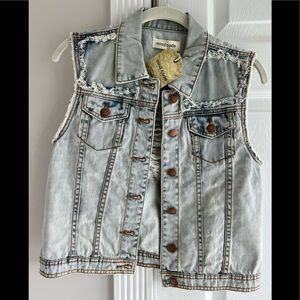 Lightweight Distressed Jean Vest